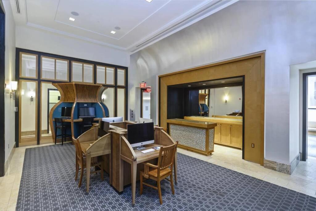 Fantastic 2 Bedroom Condo At Pentagon City Arlington Buitenkant foto