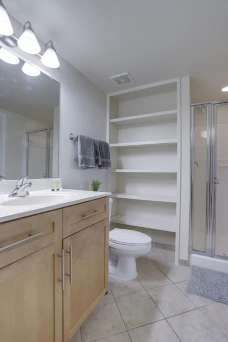 Fantastic 2 Bedroom Condo At Pentagon City Arlington Buitenkant foto