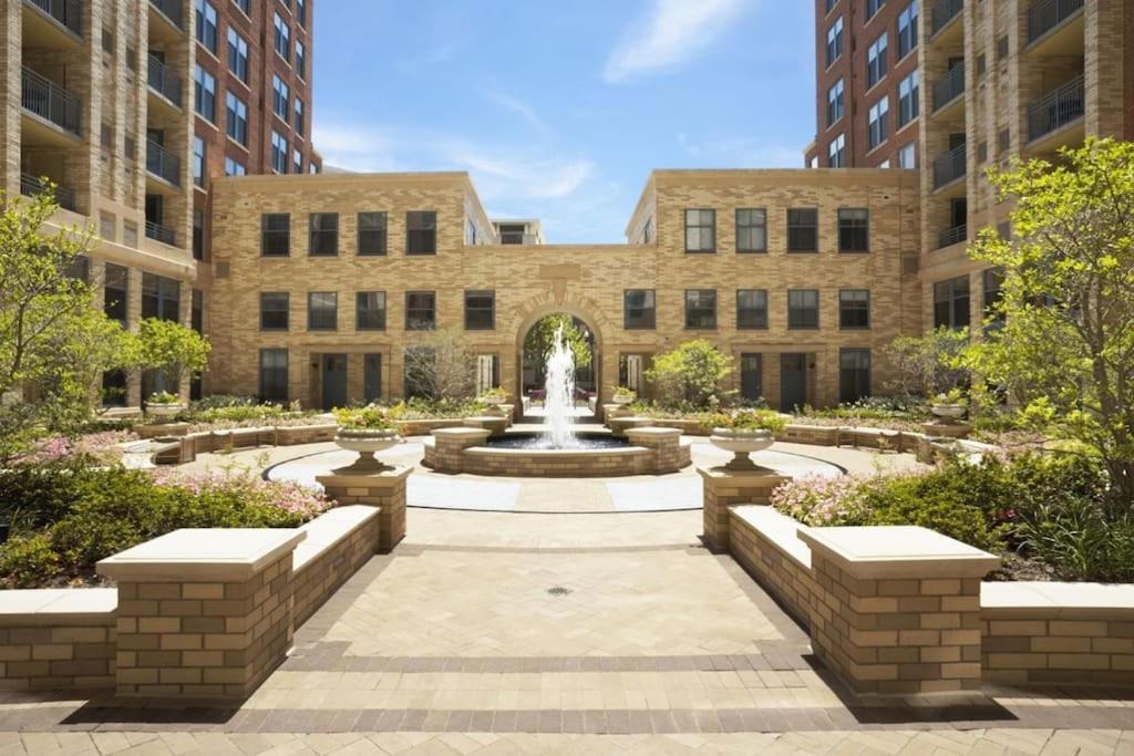Fantastic 2 Bedroom Condo At Pentagon City Arlington Buitenkant foto