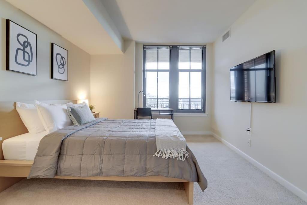 Fantastic 2 Bedroom Condo At Pentagon City Arlington Buitenkant foto