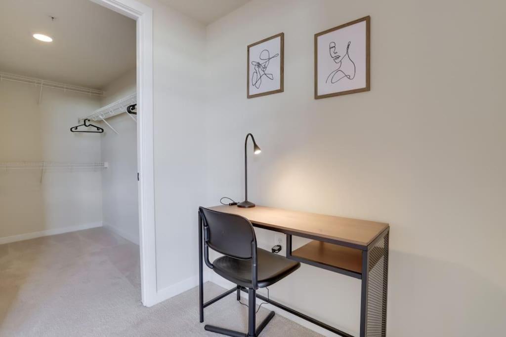 Fantastic 2 Bedroom Condo At Pentagon City Arlington Buitenkant foto